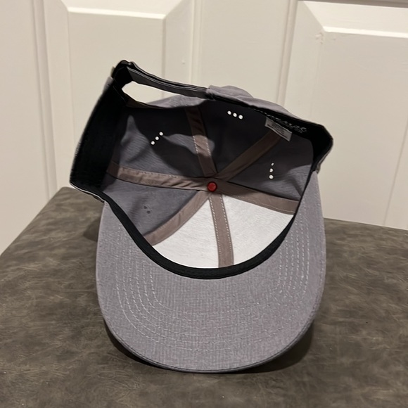 Grey Hat - Picture 5 of 5